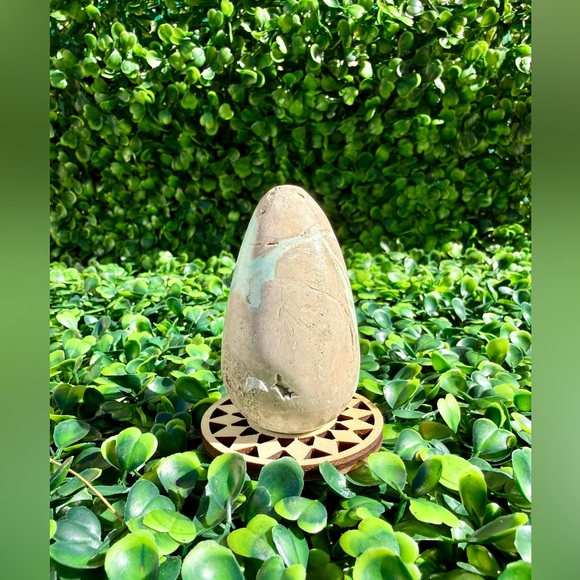 Blue Caribbean Calcite Egg (one) - Picture 2 of 7